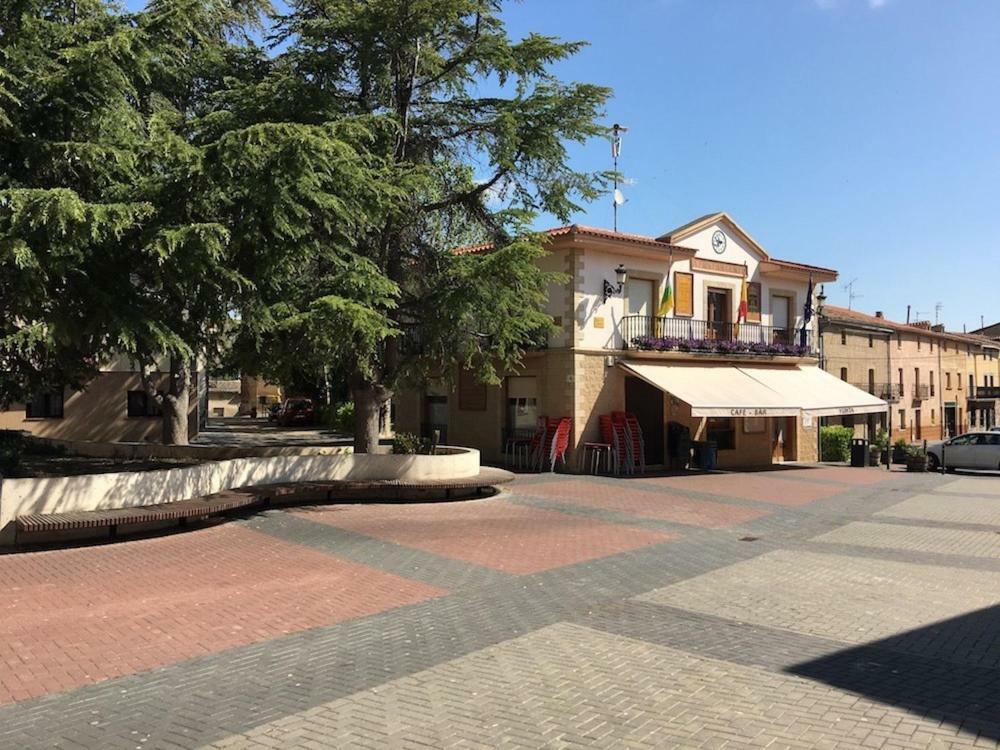 Apartamentos Turisticos Leiva -La Rioja ภายนอก รูปภาพ