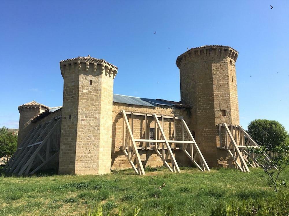 Apartamentos Turisticos Leiva -La Rioja ภายนอก รูปภาพ