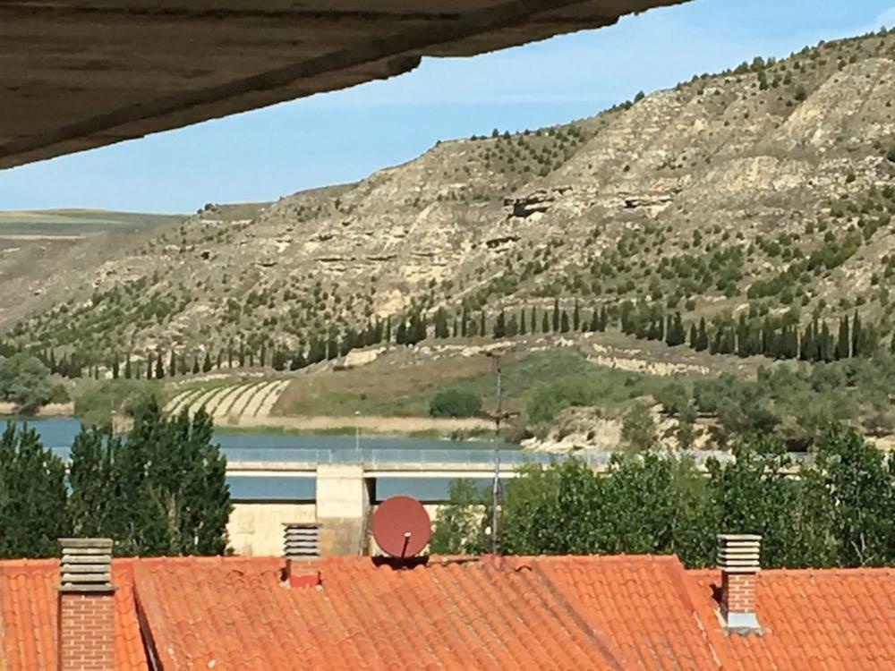Apartamentos Turisticos Leiva -La Rioja ภายนอก รูปภาพ