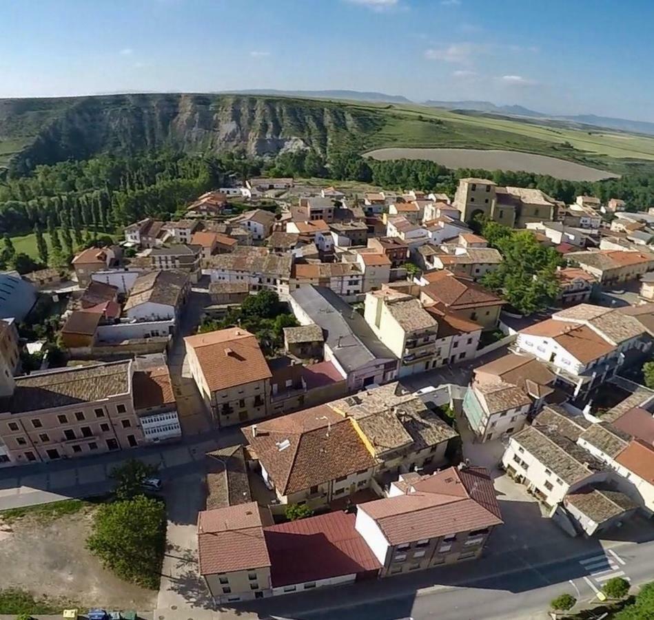 Apartamentos Turisticos Leiva -La Rioja ภายนอก รูปภาพ