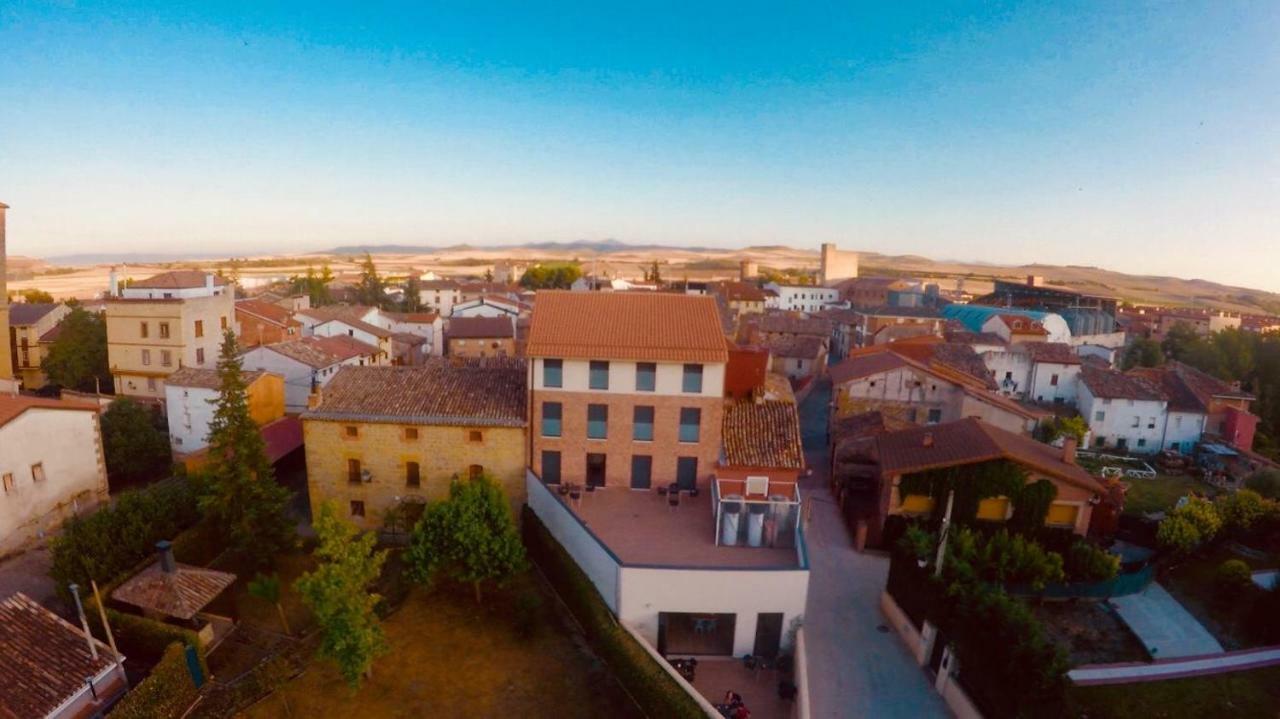Apartamentos Turisticos Leiva -La Rioja ภายนอก รูปภาพ